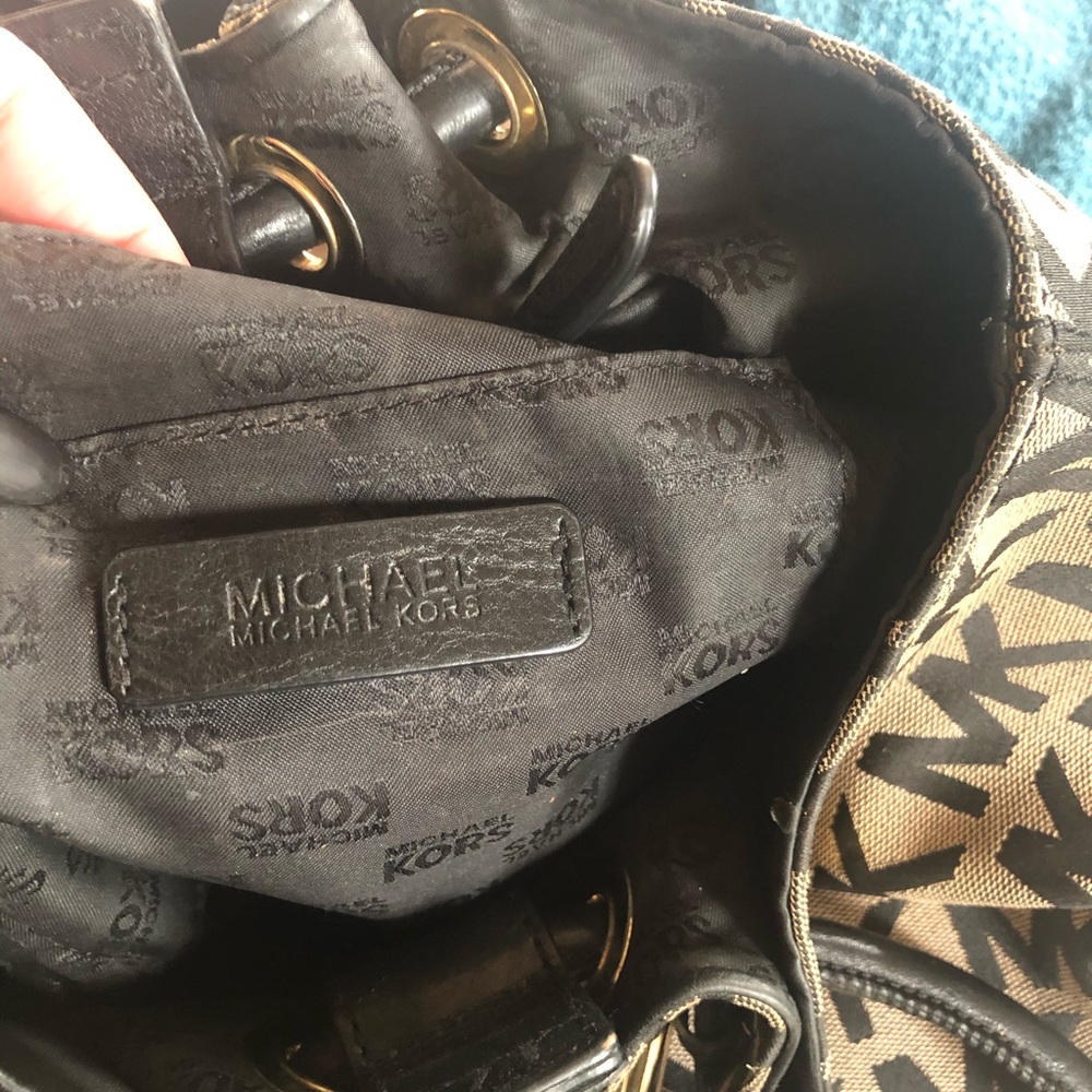 Michael Kors Purse - Picture 6 of 9
